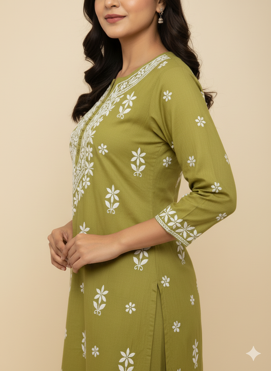 Green cotton Chikankari kurti embroidery close up
