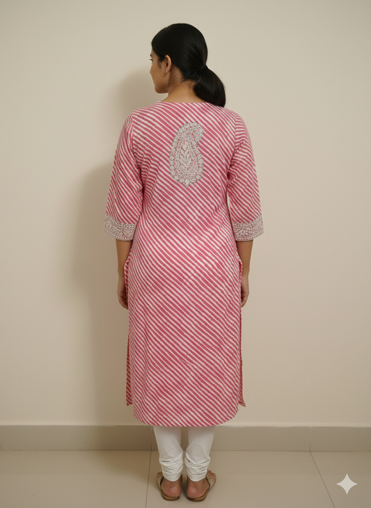Pink printed cotton Chikankari kurti embroidery close up